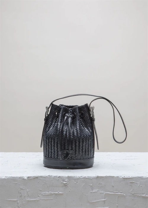 CALAJADE GAYA MINI BUCKET TASKE BLACK